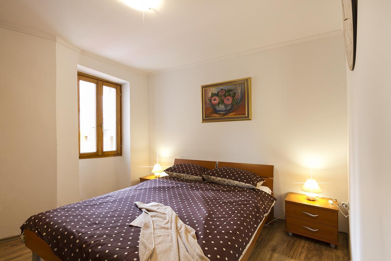 Apartment Nino โรวีน ห้อง รูปภาพ
