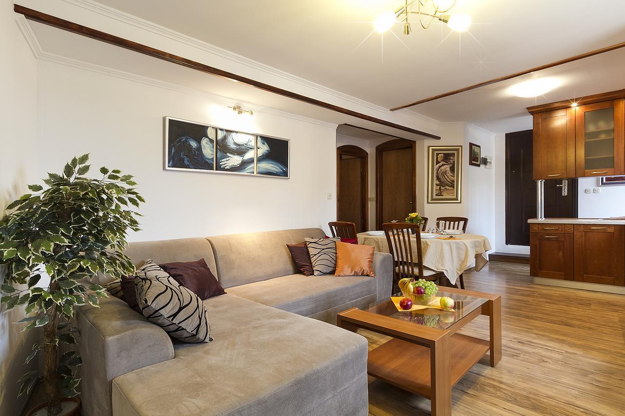 Apartment Nino โรวีน ห้อง รูปภาพ